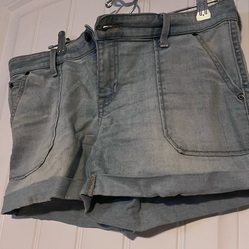 EUC Gap Girlfriend Jean Cut-offfs